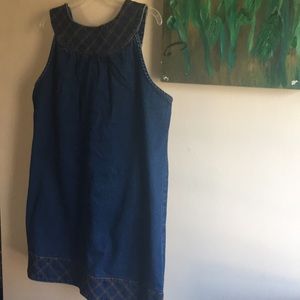 Eci denim dress with pockets and stitching detail